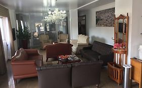 Colle Tourist Hotel Luxo
